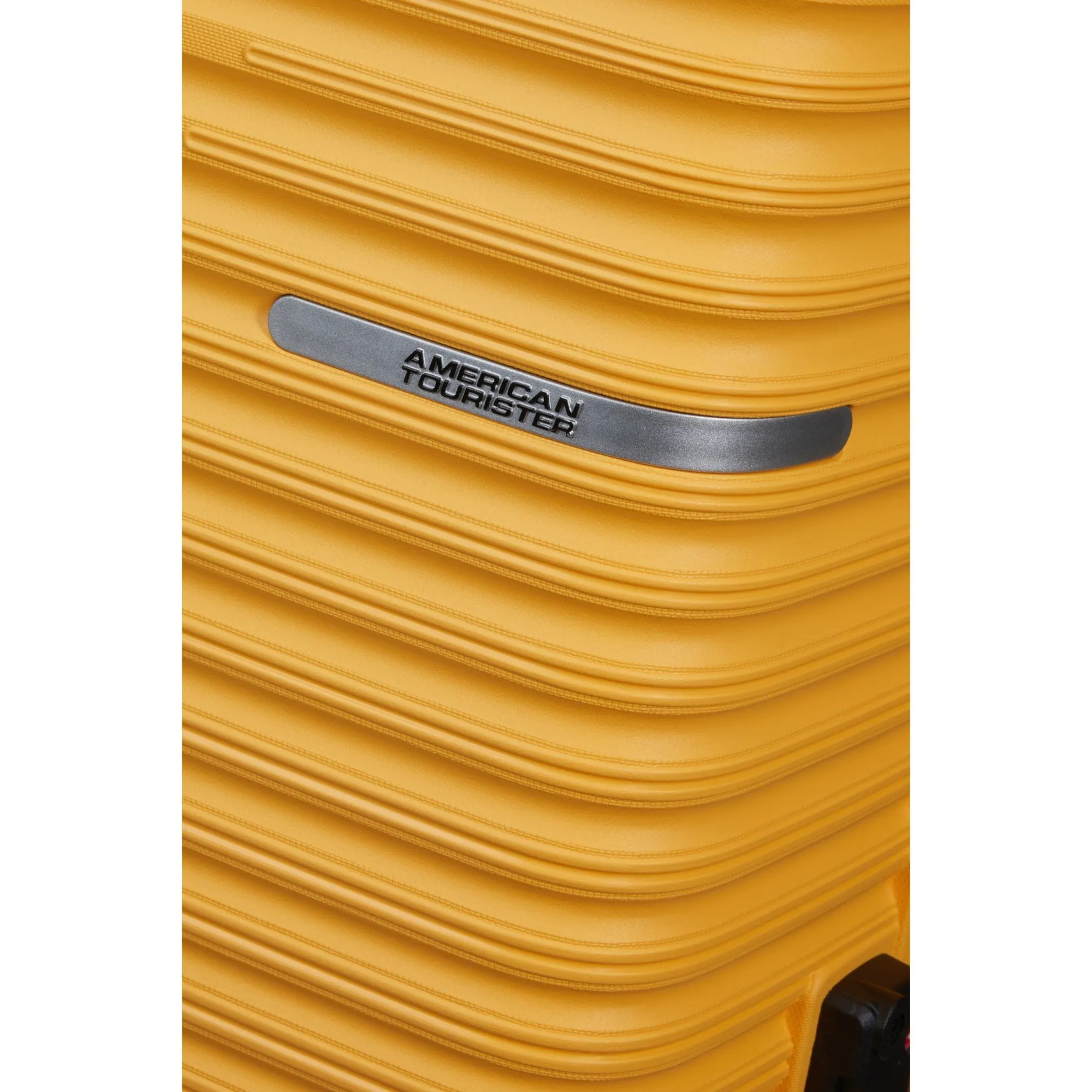 American Tourister Liftoff cabin suitcase 55cm in yellow