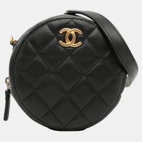 Black Quilted Calfskin About Pearls Round Clutch with Chain