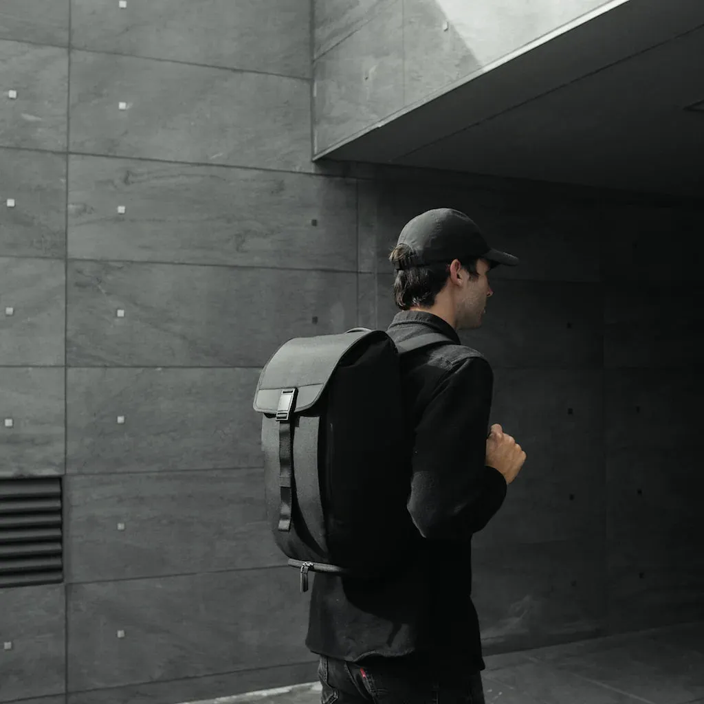 Dayfarer V2 Backpack