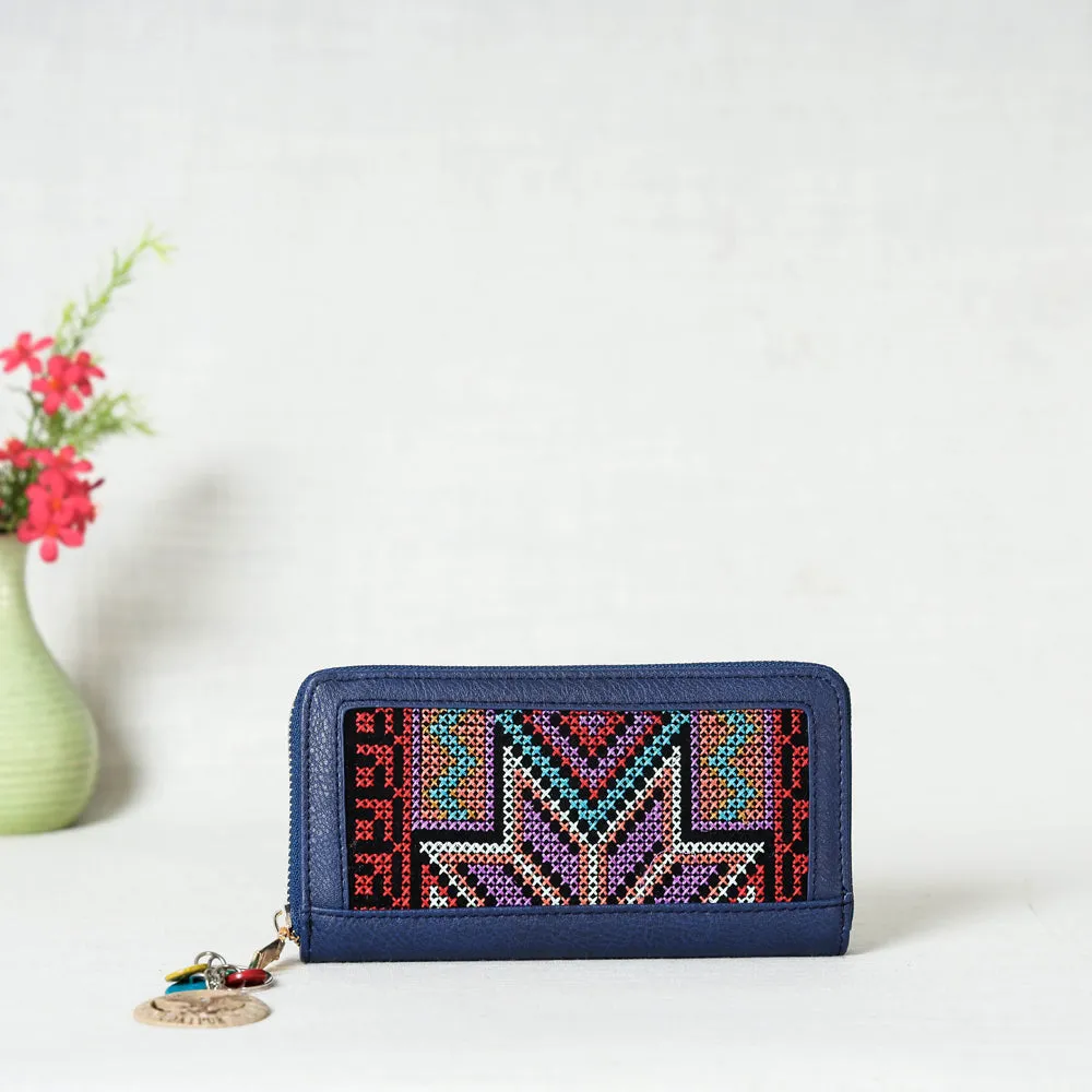 Handcrafted Embroidered Clutch Wallet with Keychain