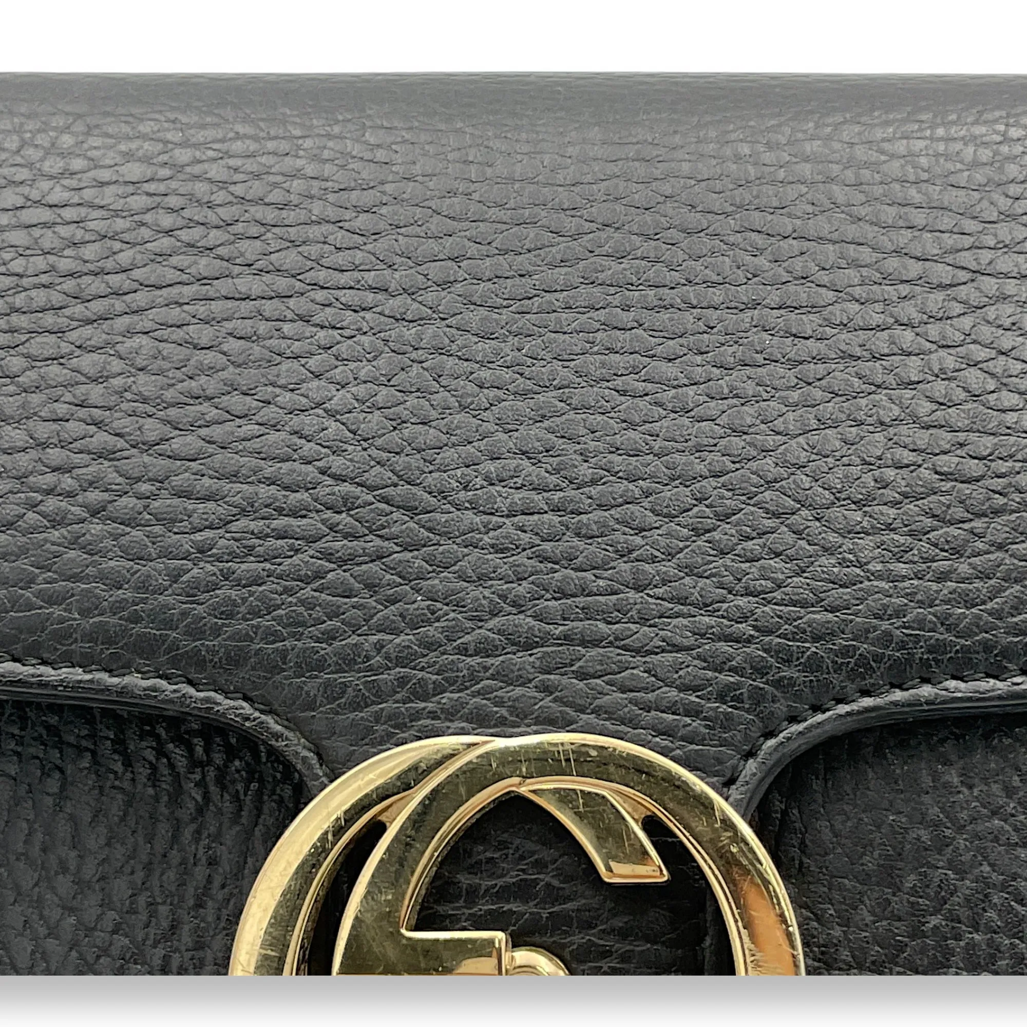 Interlocking G Small Black Crossbody Bag in Calfskin, Gold hardware