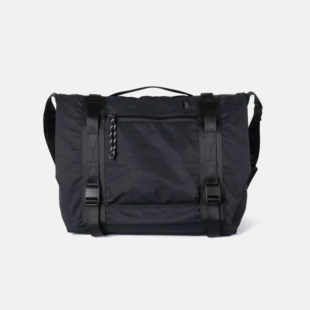 Stevin M30 Messenger Bag