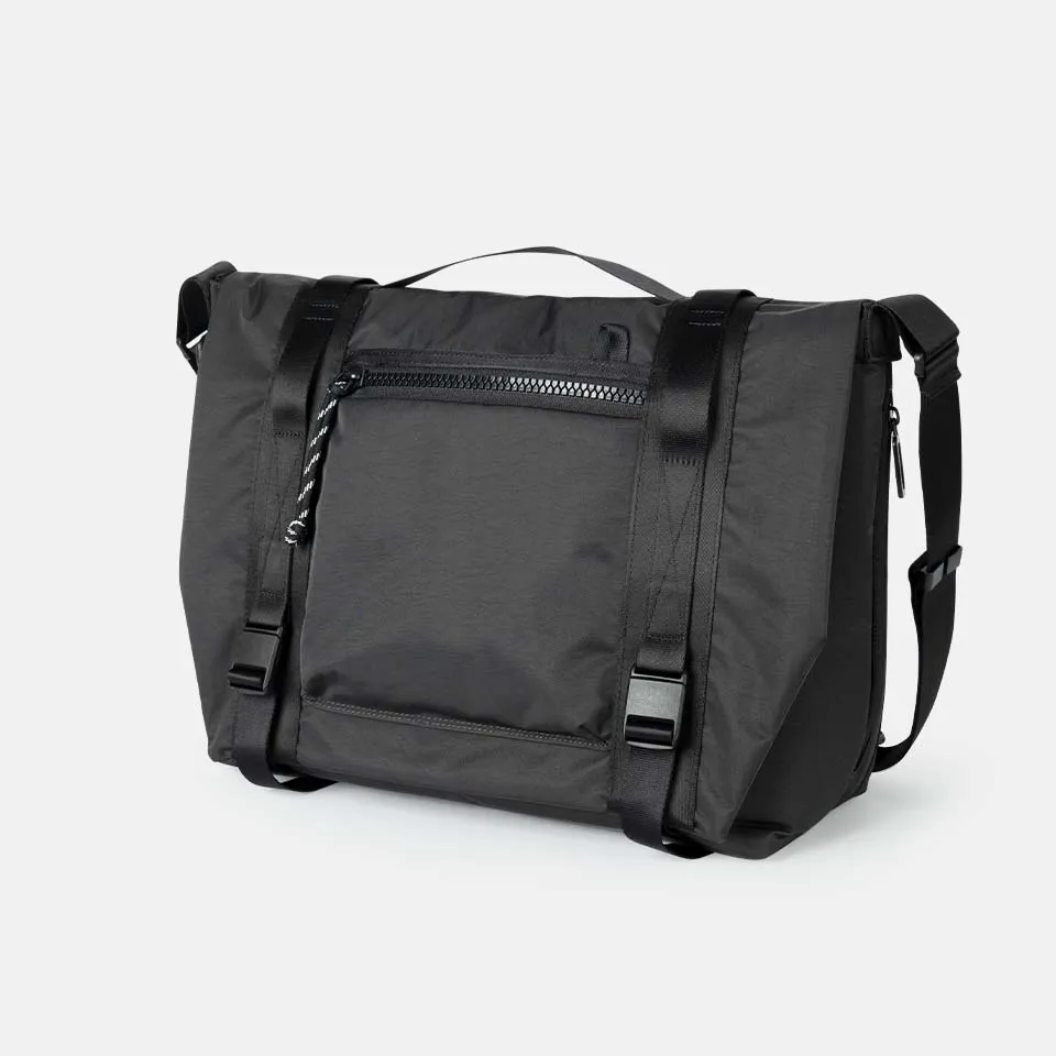 Stevin M30 Messenger Bag