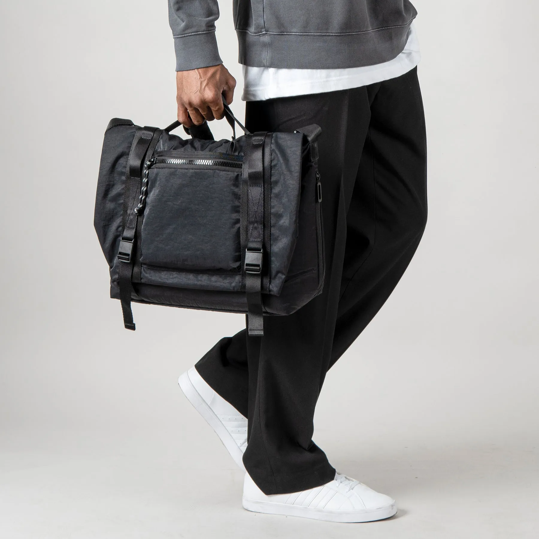 Stevin M30 Messenger Bag