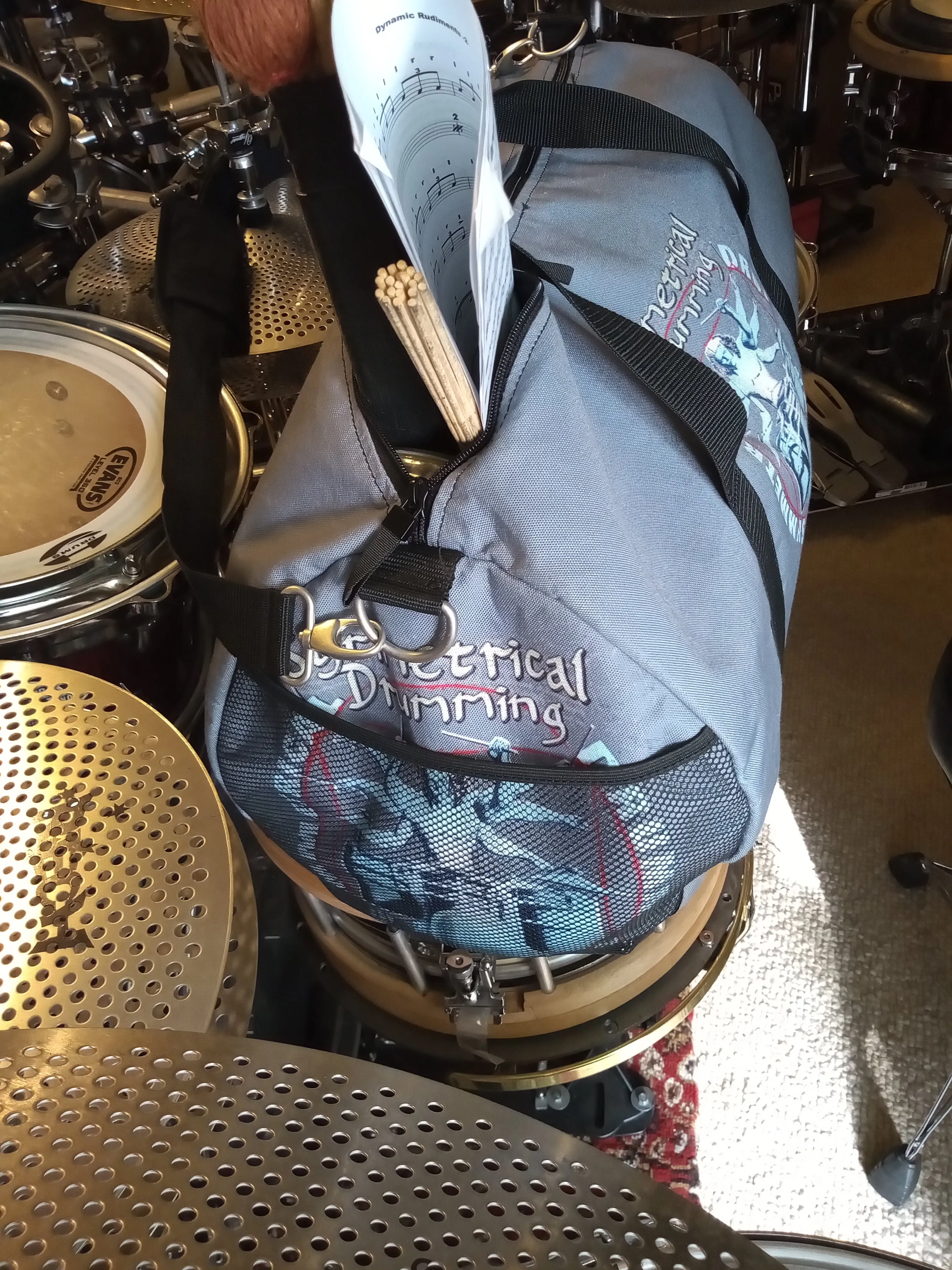 Symmetrical Drumming V3 - Duffel Bag (Grey)