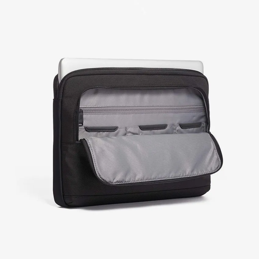 Tumi | Alpha Large Laptop Cover